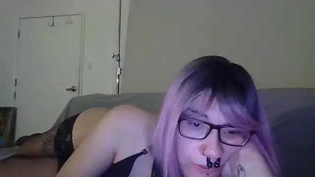 GabbyDaniella online show from May 3, 9:23 am