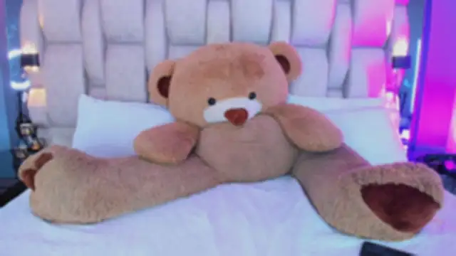  PaulinaDoll  online show from April 15, 4:35 am