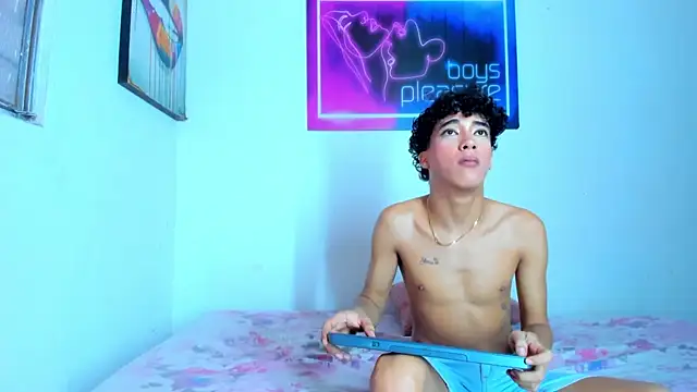 Pleasure boys hot online show from April 24, 7:16 pm