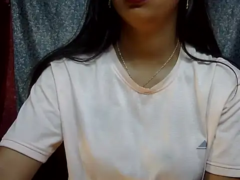 cute Dirty Diva online show from April 21, 12:58 am