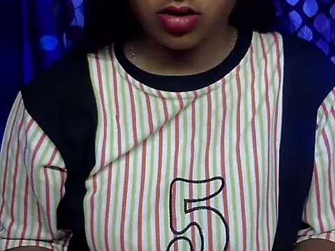 cute Dirty Diva online show from February 24, 5:17 am