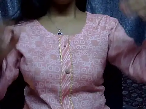 cute Dirty Diva online show from April 23, 2:19 pm