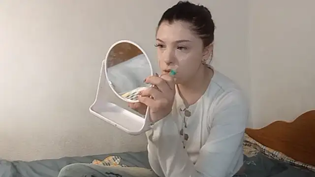 LexusGirls online show from March 6, 8:04 pm