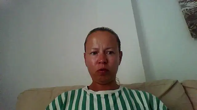 jennyblondeuk online show from June 8, 5:14 pm