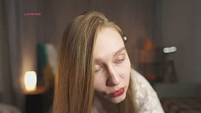 HollyOuk online show from January 10, 1:27 pm