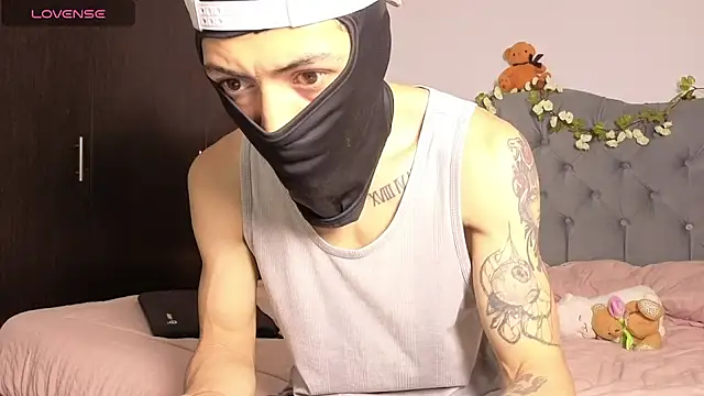 cute emmma online show from April 26, 11:08 am