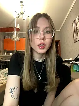 Lilpiks online show from January 8, 1:15 pm