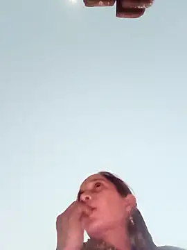 Karishma singh online show from February 26, 1:10 pm