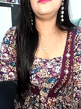 Deshi bhabhi143 online show from June 10, 6:45 am