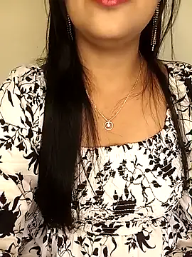 Deshi bhabhi143 online show from April 21, 3:57 am