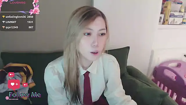 whitecat13 online show from April 22, 11:18 am