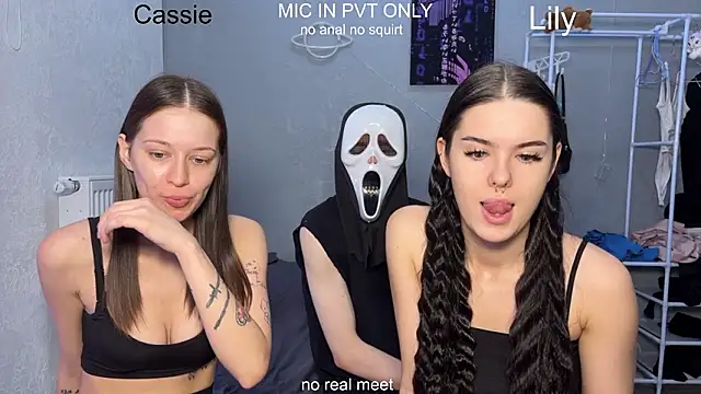 girls secrets online show from March 20, 10:20 am