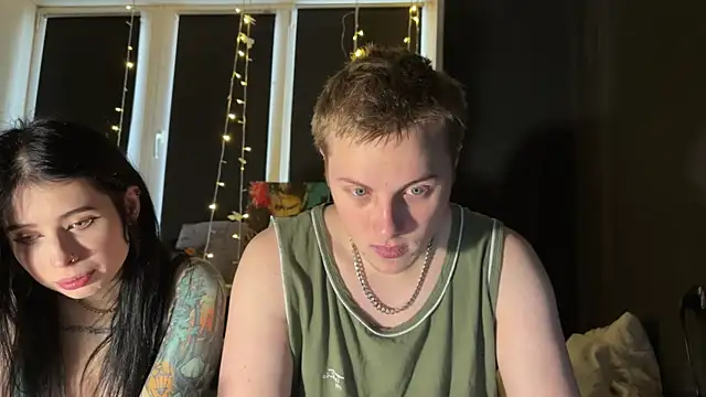 love4couple online show from April 28, 6:28 am