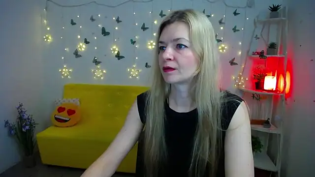 MelissaTyler online show from April 17, 5:20 am