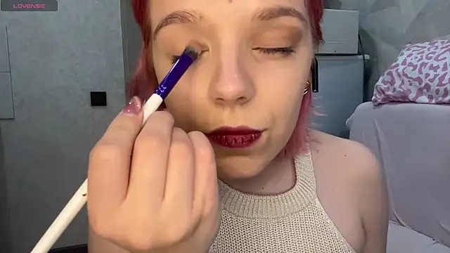 Scarlet cat online show from April 23, 12:29 pm