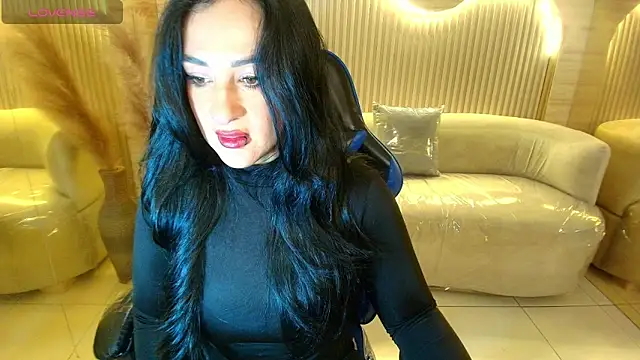 charlotte r  online show from December 22, 3:42 am