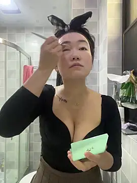 Molly-xiao online show from April 18, 1:41 am