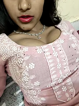 Yours-Zeenat online show from April 27, 9:17 am
