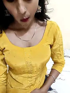 Yours-Zeenat online show from May 9, 10:28 am