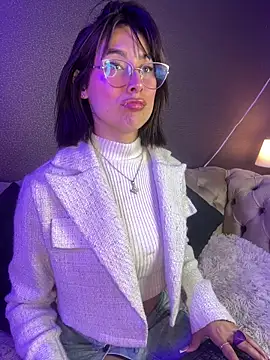 luna gv online show from March 9, 10:29 am