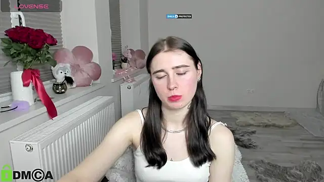 KrissLimada online show from April 14, 9:48 pm