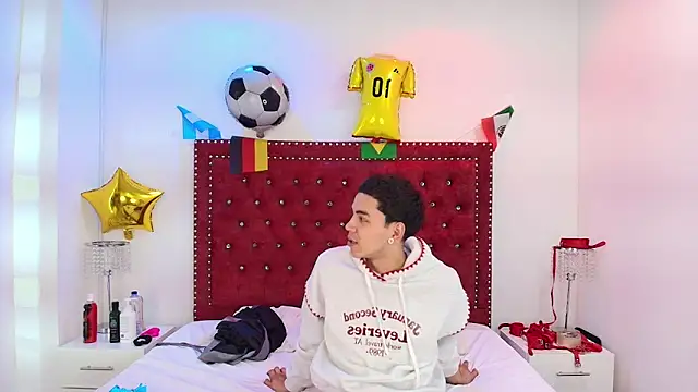 Jaden and sofia online show from June 23, 3:15 am