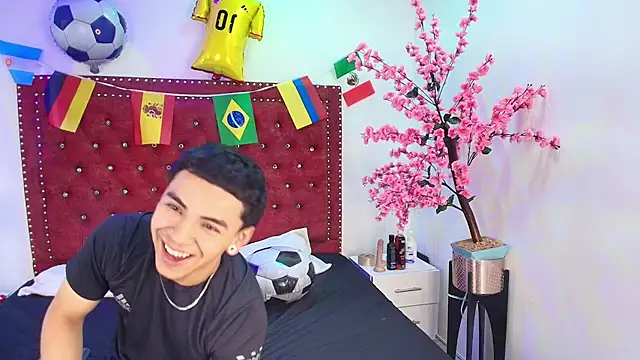 Jaden and sofia online show from June 25, 3:06 am