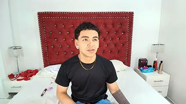 Jaden and sofia online show from August 2, 4:26 am