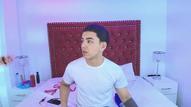 Jaden and sofia online show from May 30, 3:26 am