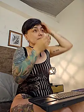 kat paradise online show from April 23, 12:29 pm