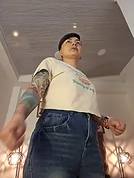 kat paradise online show from April 22, 11:29 am