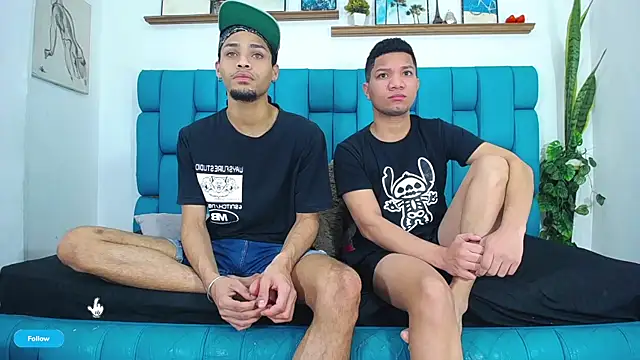 Interracial Snow Bunny online show from April 27, 9:23 pm