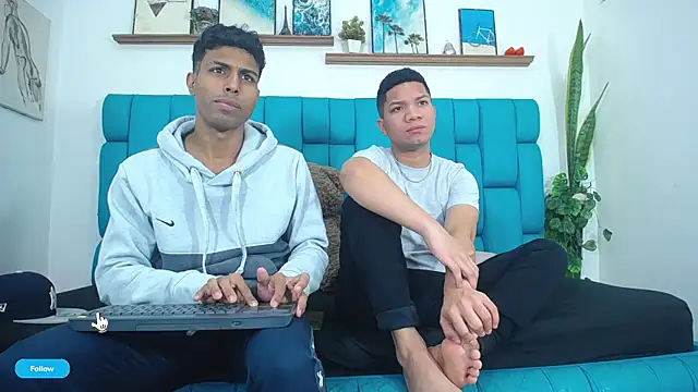 Interracial Snow Bunny online show from April 25, 9:12 pm