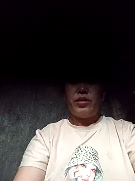 dakota-kis online show from April 19, 11:18 pm