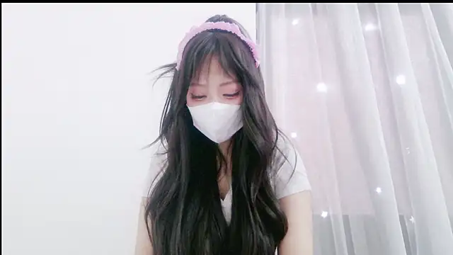 Girl-wets online show from February 3, 8:52 am