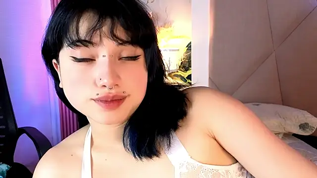 Sienna Desiree online show from June 6, 3:40 pm