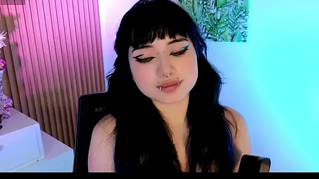 Sienna Desiree online show from April 15, 3:56 pm