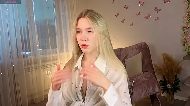 SirenThalassa online show from February 13, 7:21 am