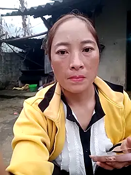 muamua99 online show from February 24, 12:21 am