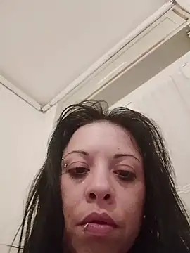 blackmelanyqueen88 online show from April 11, 10:24 pm