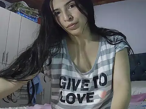 Emily Gree online show from April 28, 3:10 am