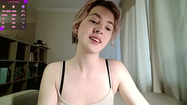 Dia DeAmas online show from April 1, 1:41 pm