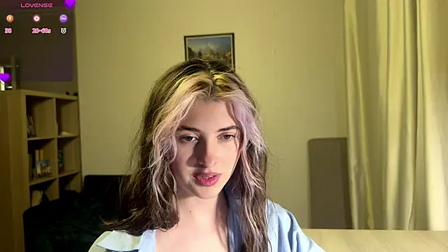 Dia DeAmas online show from April 26, 4:59 pm