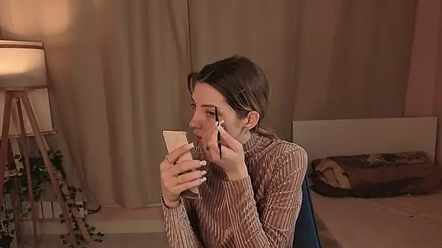 BrianneMallory online show from March 10, 6:28 am