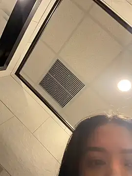 AnahiSkye online show from April 27, 5:54 pm