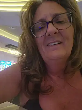 HotAzMilf online show from April 25, 9:01 am