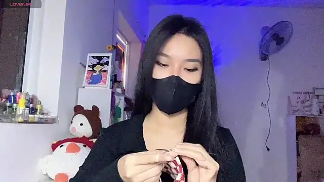 Tieu-May online show from April 25, 8:50 am