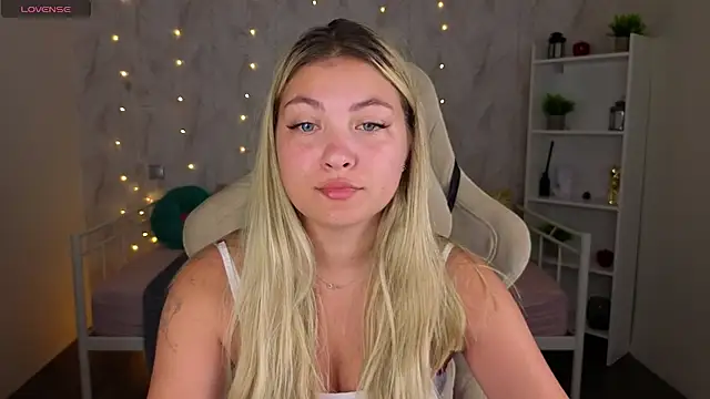 Angel  Grace online show from July 9, 12:02 am