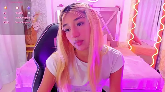 IRINA TAY1 online show from April 22, 3:25 am