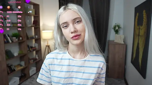 KristalCrowner online show from March 14, 7:26 pm